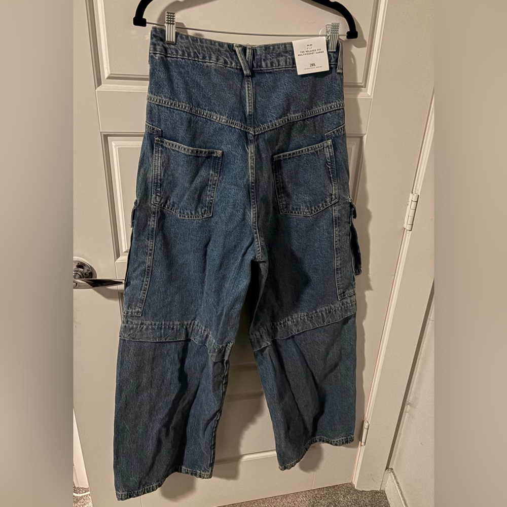 Zara The Relaxed Fit Multipocket Cargo - Picture 2 of 2